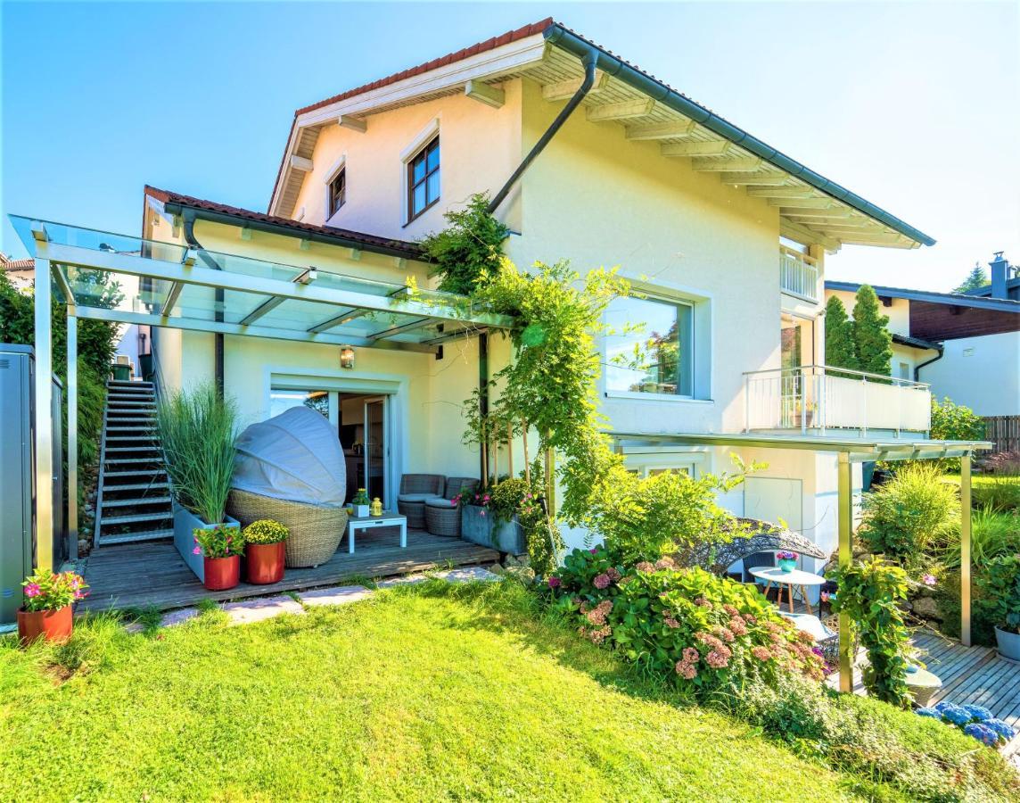 Haus Am Weinberg II Apartment Seekirchen am Wallersee Exterior photo