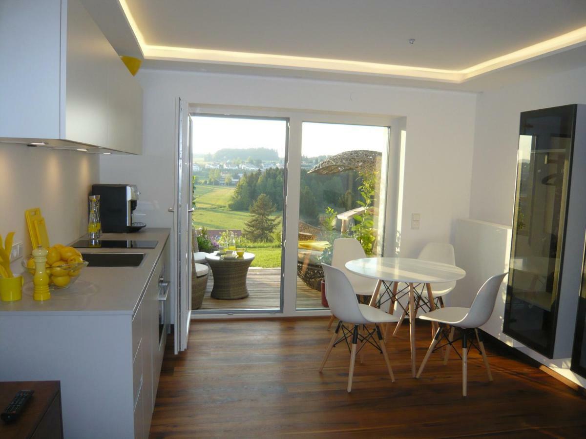 Haus Am Weinberg II Apartment Seekirchen am Wallersee Exterior photo