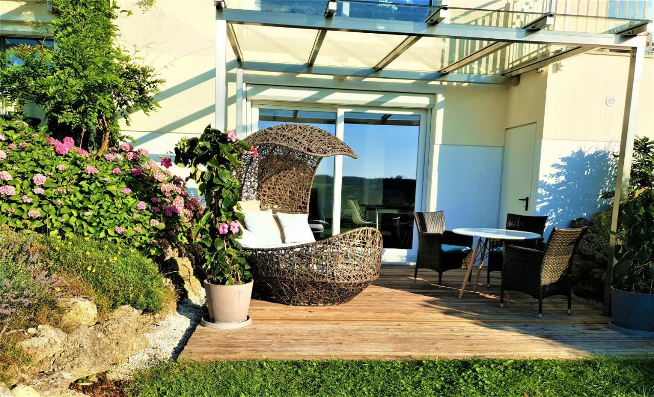 Haus Am Weinberg II Apartment Seekirchen am Wallersee Exterior photo